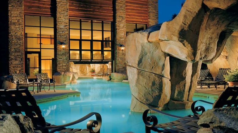 <b>Snake River Lodge & Spa Pool</b>. Images powered by <a href="https://iceportal.shijigroup.com/" title="IcePortal" target="_blank">IcePortal</a>.