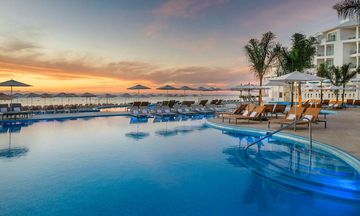Playacar Palace
