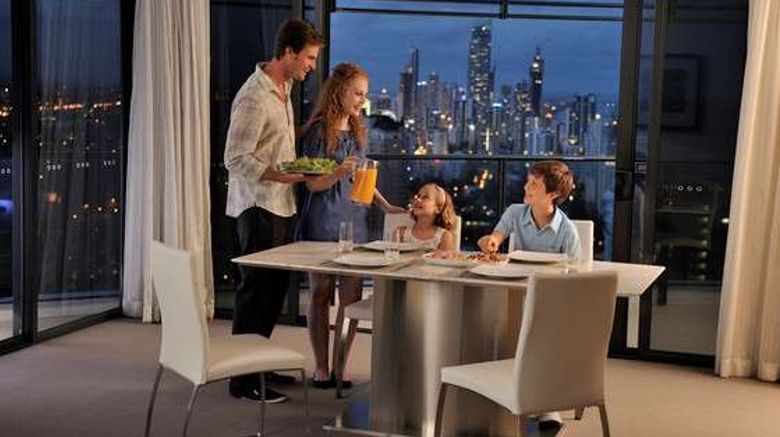 <b>Peppers Broadbeach Room</b>. Images powered by <a href="https://iceportal.shijigroup.com/" title="IcePortal" target="_blank">IcePortal</a>.