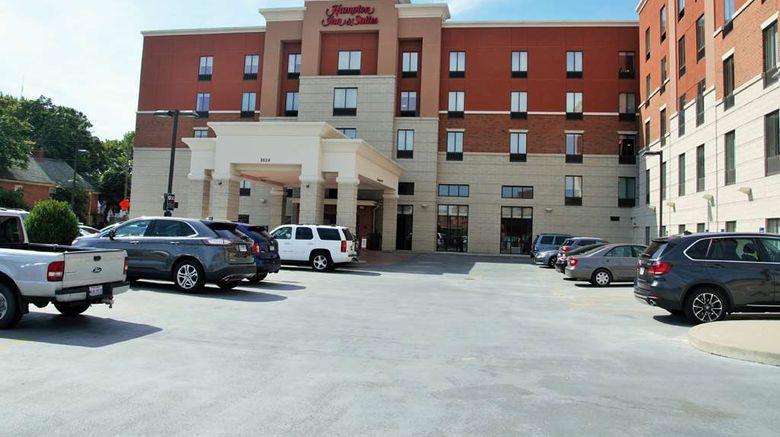 <b>Hampton Inn & Suites Uptown-University Exterior</b>. Images powered by <a href="https://iceportal.shijigroup.com/" title="IcePortal" target="_blank">IcePortal</a>.