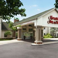 Hampton Inn & Suites Springdale