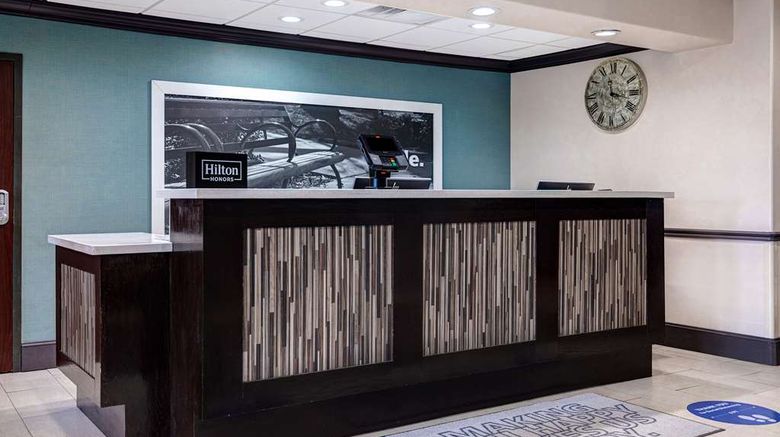 <b>Hampton Inn & Suites Galveston Lobby</b>. Images powered by <a href="https://iceportal.shijigroup.com/" title="IcePortal" target="_blank">IcePortal</a>.