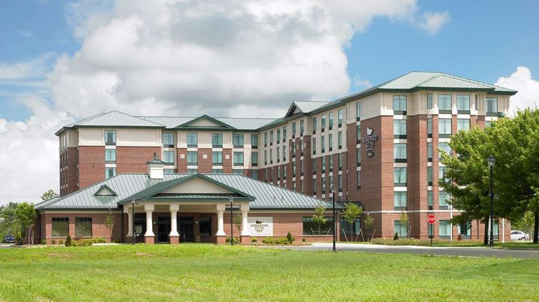 <b>Homewood Suites by Hilton Glastonbury Exterior</b>. Images powered by <a href="https://iceportal.shijigroup.com/" title="IcePortal" target="_blank">IcePortal</a>.