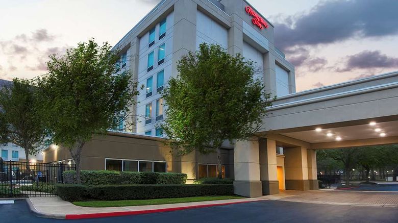 Hampton Inn Houston-Near the Galleria Exterior. Images powered by <a href="https://iceportal.shijigroup.com" target="_blank" rel="noopener">Ice Portal</a>.