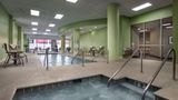 <b>Hampton Inn & Suites Milwaukee/Downtown Pool</b>. Images powered by <a href="https://iceportal.shijigroup.com/" title="IcePortal" target="_blank">IcePortal</a>.