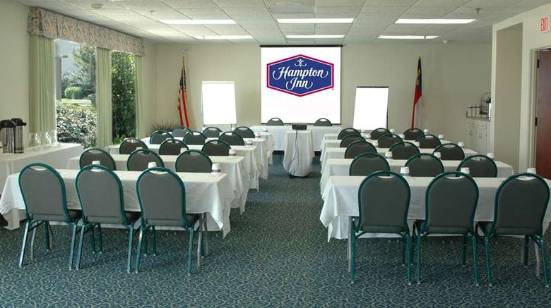 <b>Hampton Inn Morehead City Meeting</b>. Images powered by <a href="https://iceportal.shijigroup.com/" title="IcePortal" target="_blank">IcePortal</a>.