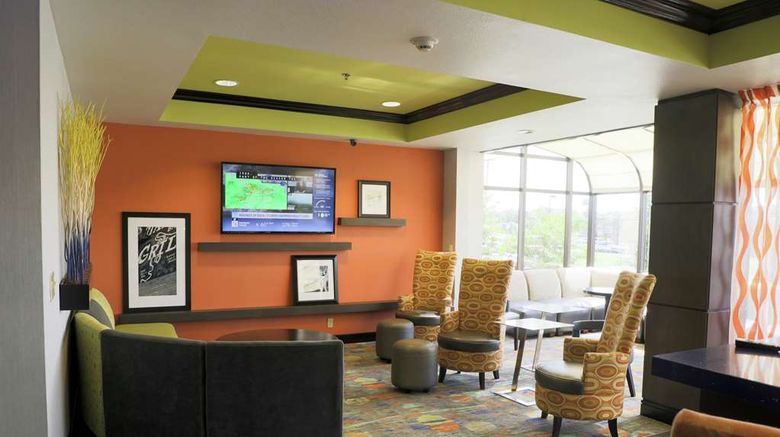 <b>Hampton Inn Muskogee Lobby</b>. Images powered by <a href="https://iceportal.shijigroup.com/" title="IcePortal" target="_blank">IcePortal</a>.
