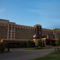 Embassy Suites Minneapolis Brooklyn Ctr