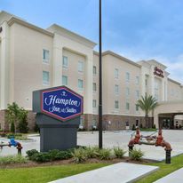 Hampton Inn & Suites Harvey