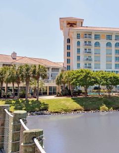 Hampton Inn Broadway at The Beach