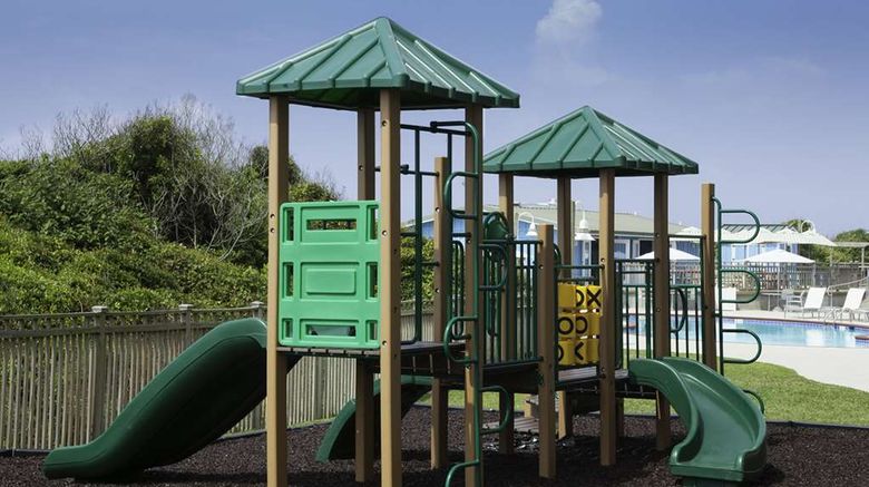 <b>DoubleTree by Hilton Atlantic Beach Recreation</b>. Images powered by <a href="https://iceportal.shijigroup.com/" title="IcePortal" target="_blank">IcePortal</a>.