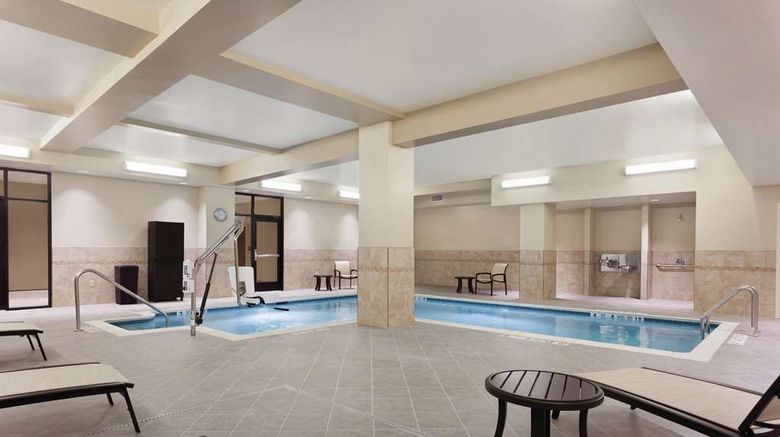 <b>Hilton Garden Inn Rochester Downtown Pool</b>. Images powered by <a href="https://iceportal.shijigroup.com/" title="IcePortal" target="_blank">IcePortal</a>.