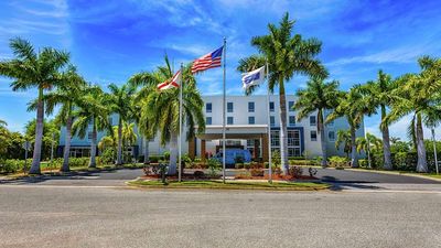 Hampton Inn & Suites-Bradenton Airport