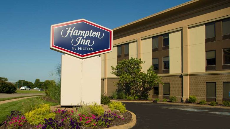 Hampton Inn St Louis Exterior. Images powered by <a href="https://iceportal.shijigroup.com" target="_blank" rel="noopener">Ice Portal</a>.