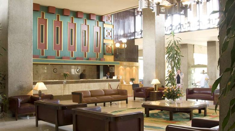 <b>Hilton Addis Ababa Lobby</b>. Images powered by <a href="https://iceportal.shijigroup.com/" title="IcePortal" target="_blank">IcePortal</a>.