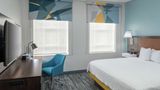 Hampton Inn & Suites Atlanta Downtown Room