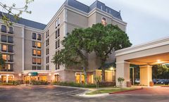 Doubletree by Hilton - University Area