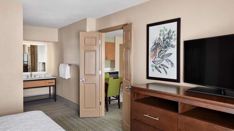 <b>Homewood Suites Baltimore-BWI Airport Room</b>. Images powered by <a href="https://iceportal.shijigroup.com/" title="IcePortal" target="_blank">IcePortal</a>.
