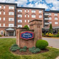 Hampton Inn & Suites Stamford