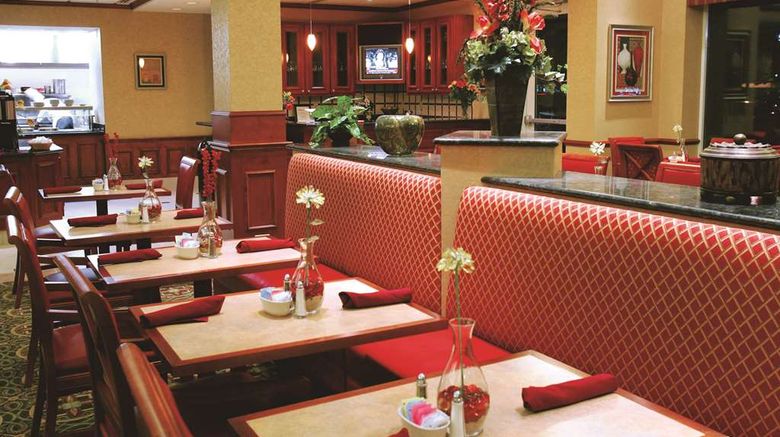 <b>Hilton Garden Inn Bangor Restaurant</b>. Images powered by <a href="https://iceportal.shijigroup.com/" title="IcePortal" target="_blank">IcePortal</a>.