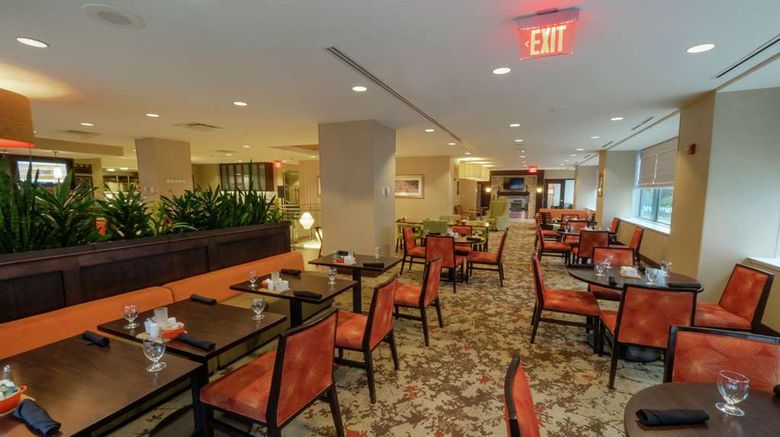<b>Hilton Garden Inn Buffalo Downtown Restaurant</b>. Images powered by <a href="https://iceportal.shijigroup.com/" title="IcePortal" target="_blank">IcePortal</a>.