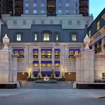 Waldorf Astoria Chicago