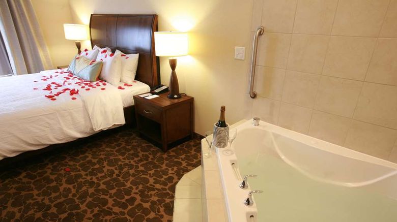 <b>Hilton Garden Inn Charlotte/Concord Room</b>. Images powered by <a href="https://iceportal.shijigroup.com/" title="IcePortal" target="_blank">IcePortal</a>.