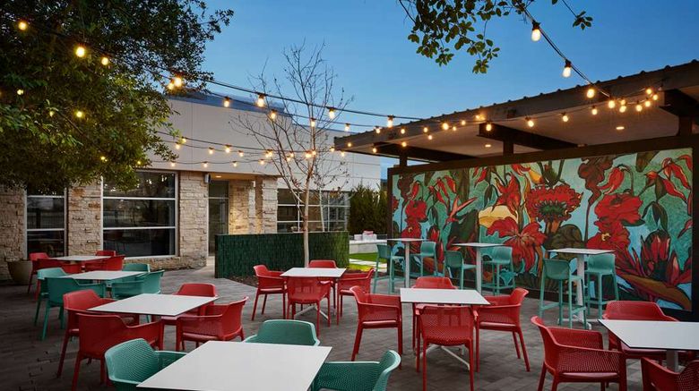 <b>Hilton Garden Inn Dallas/Richardson Exterior</b>. Images powered by <a href="https://iceportal.shijigroup.com/" title="IcePortal" target="_blank">IcePortal</a>.