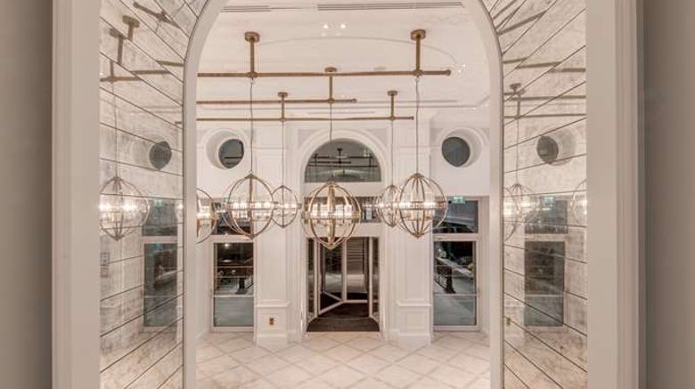 <b>Hilton Imperial Dubrovnik Lobby</b>. Images powered by <a href="https://iceportal.shijigroup.com/" title="IcePortal" target="_blank">IcePortal</a>.