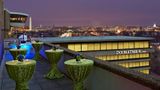 <b>Doubletree by Hilton DC-Crystal City Exterior</b>. Images powered by <a href="https://iceportal.shijigroup.com/" title="IcePortal" target="_blank">IcePortal</a>.