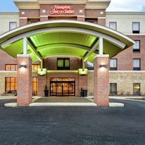 Hampton Inn & Suites Detroit/Canton