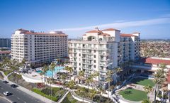 Waterfront Beach Resort, a Hilton Hotel