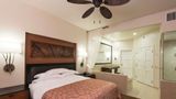 <b>Hilton Grand Vacations Kohala Suites Room</b>. Images powered by <a href="https://iceportal.shijigroup.com/" title="IcePortal" target="_blank">IcePortal</a>.