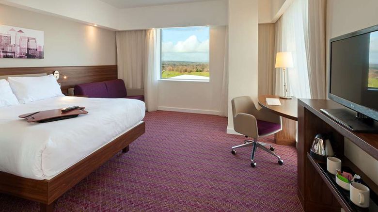 <b>Hampton by Hilton London Gatwick Airport Room</b>. Images powered by <a href="https://iceportal.shijigroup.com/" title="IcePortal" target="_blank">IcePortal</a>.