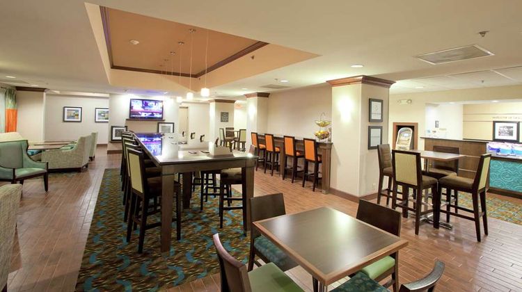 Hampton Inn Lexington Park Lobby