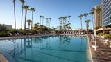 <b>Doubletree by Hilton-Universal Entrance Pool</b>. Images powered by <a href="https://iceportal.shijigroup.com/" title="IcePortal" target="_blank">IcePortal</a>.