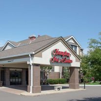 Hampton Inn & Suites Merriam