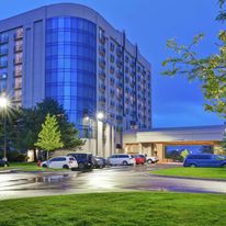 Embassy Suites Minneapolis Airport