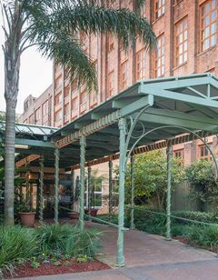 Hampton Inn & Suites Convention Center