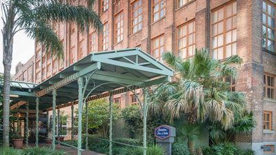 Hampton Inn & Suites Convention Center