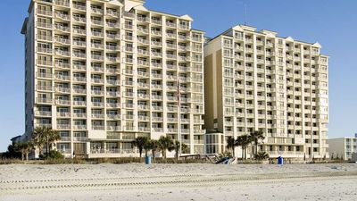 Hampton Inn & Suites Oceanfront