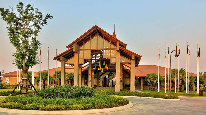 <b>Hilton Nay Pyi Taw Lobby</b>. Images powered by <a href="https://iceportal.shijigroup.com/" title="IcePortal" target="_blank">IcePortal</a>.