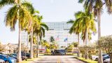 <b>Hilton Palm Beach Airport Exterior</b>. Images powered by <a href="https://iceportal.shijigroup.com/" title="IcePortal" target="_blank">IcePortal</a>.