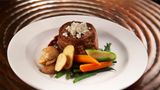 <b>Embassy Suites Philadelphia Airport Restaurant</b>. Images powered by <a href="https://iceportal.shijigroup.com/" title="IcePortal" target="_blank">IcePortal</a>.