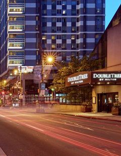 DoubleTree by Hilton Hotel Center City