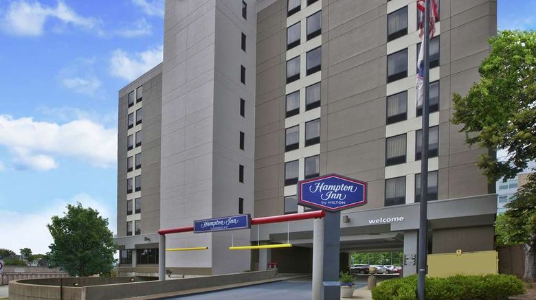 Hampton Inn Pittsburgh-University Center Exterior. Images powered by <a href="https://iceportal.shijigroup.com" target="_blank" rel="noopener">Ice Portal</a>.