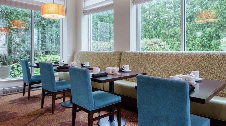 <b>Hilton Garden Inn Airport Restaurant</b>. Images powered by <a href="https://iceportal.shijigroup.com/" title="IcePortal" target="_blank">IcePortal</a>.