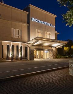 DoubleTree by Hilton Raleigh Brownstone-