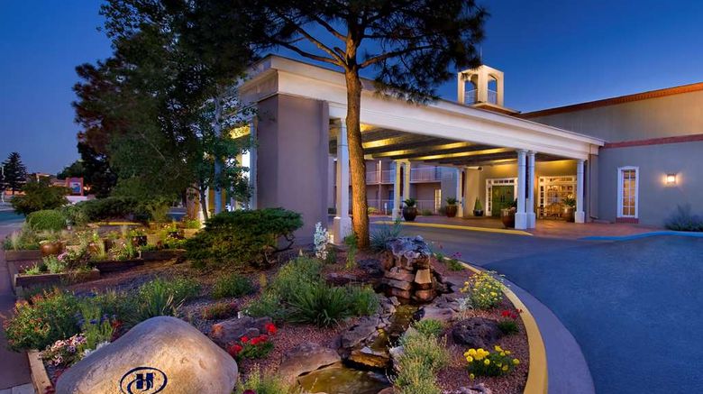 Hilton Santa Fe Historic Plaza Exterior. Images powered by <a href="https://iceportal.shijigroup.com" target="_blank" rel="noopener">Ice Portal</a>.