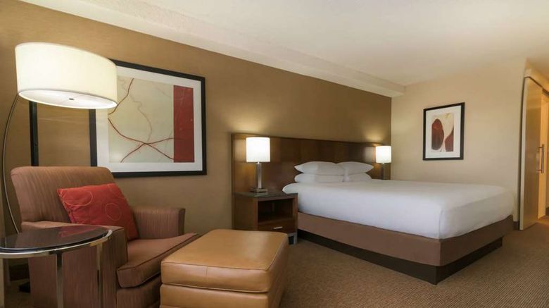 <b>DoubleTree by Hilton Spokane-City Center Room</b>. Images powered by <a href="https://iceportal.shijigroup.com/" title="IcePortal" target="_blank">IcePortal</a>.